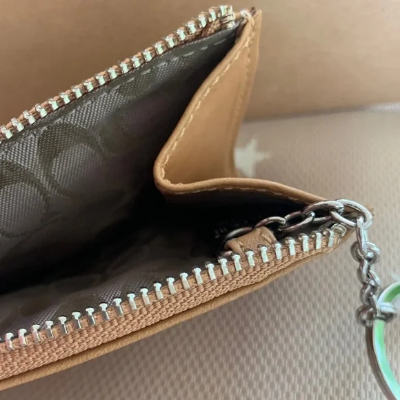 Coach Vintage Leather Keychain Card Case Wallet NWT